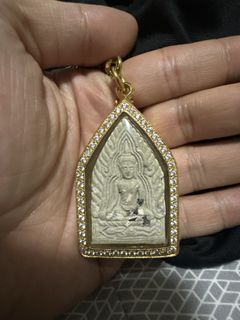 (Category: ) located in . Submitted by ruayamulets (Listing ID 1463701495, Image 1). Description: .