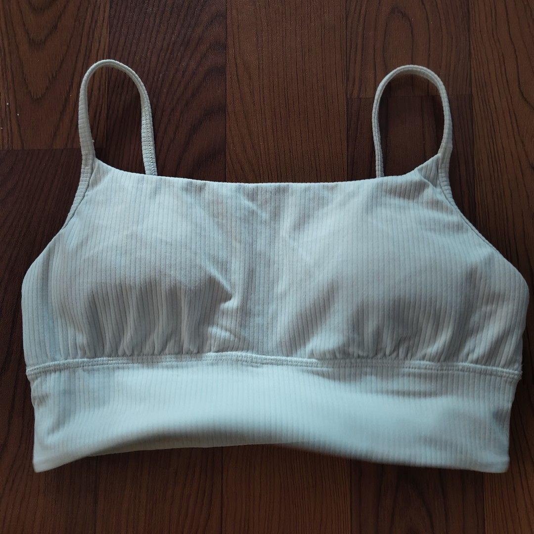 Lululemon Align (Category: Activewear) located in Taguig. Submitted by Sportywear (Listing ID 1463629781, Image 3). Description: ribbed sportsbra parang cream ang color nya dot 8 no flaws.