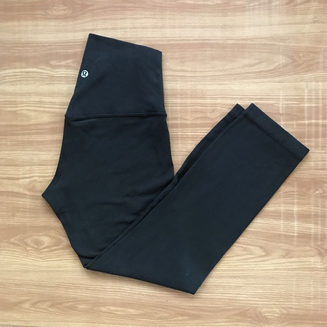 Lululemon Leggings (Category: Activewear) located in Cebu City. Submitted by whytruekoy (Listing ID 1463589652, Image 1). Description: Lululemon Leggings Authentic Dot 4 Excellent.