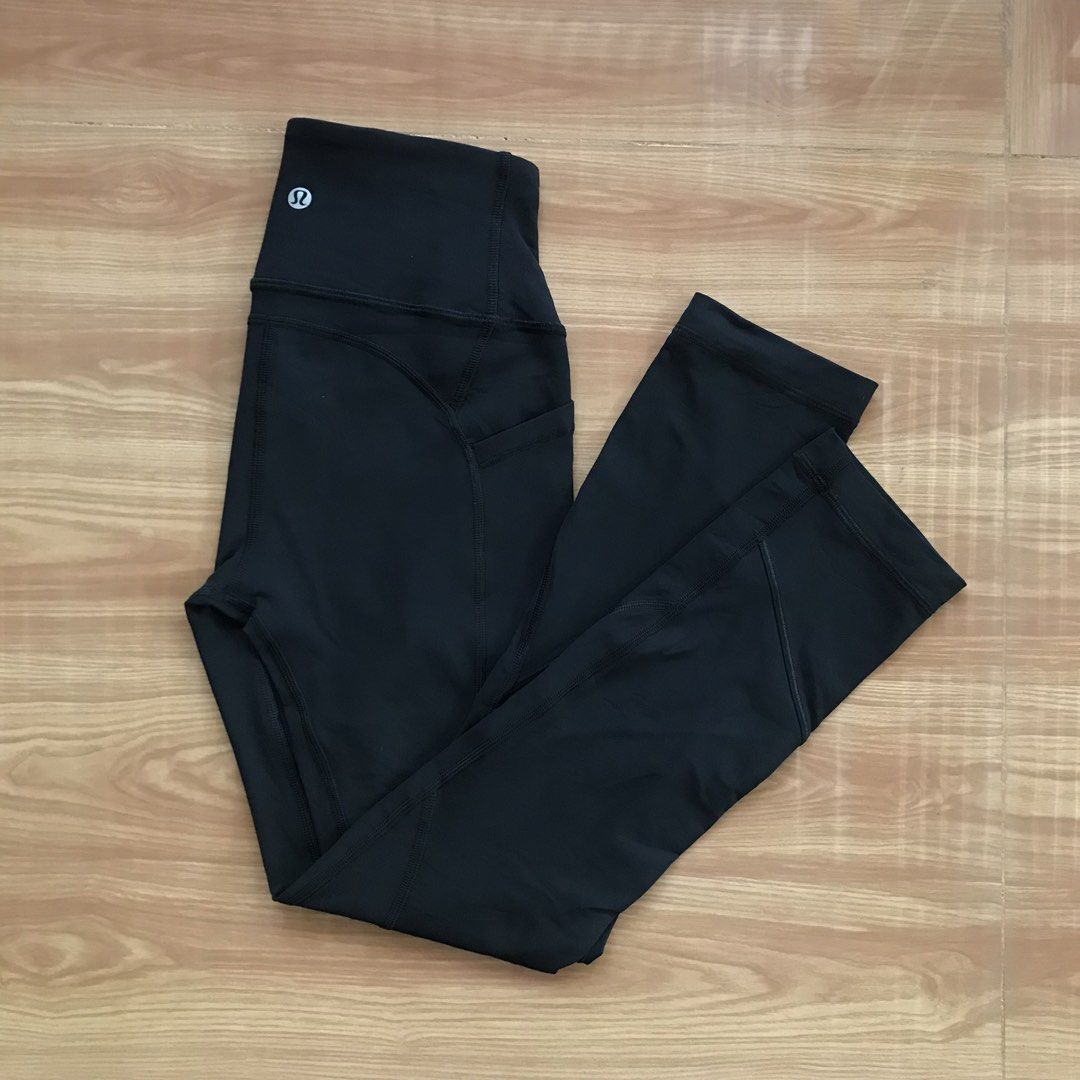 Lululemon Leggings (Category: Activewear) located in Cebu City. Submitted by whytruekoy (Listing ID 1463590187, Image 1). Description: Lululemon Leggings Authentic With 2 side pocket Dot 2 Excellent.