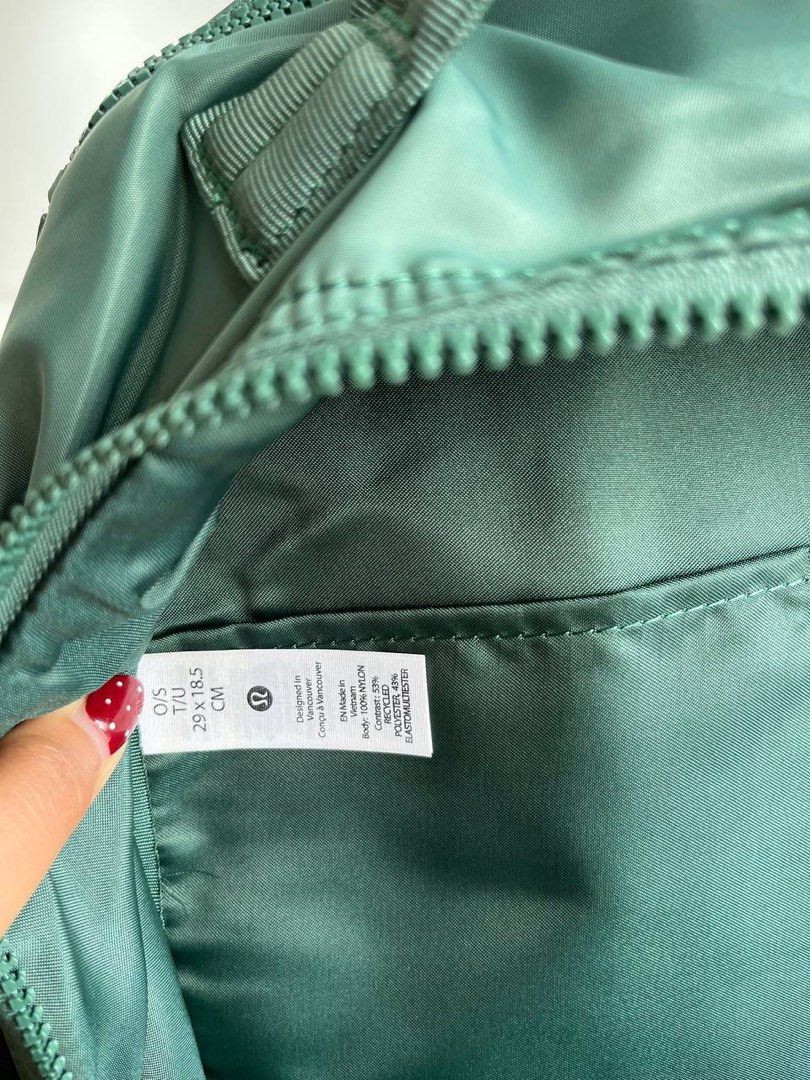 Lululemon New Crew Backpack 22L (Category: Backpacks) located in Binan City. Submitted by pinkykeenshop (Listing ID 1463737121, Image 3). Description: .