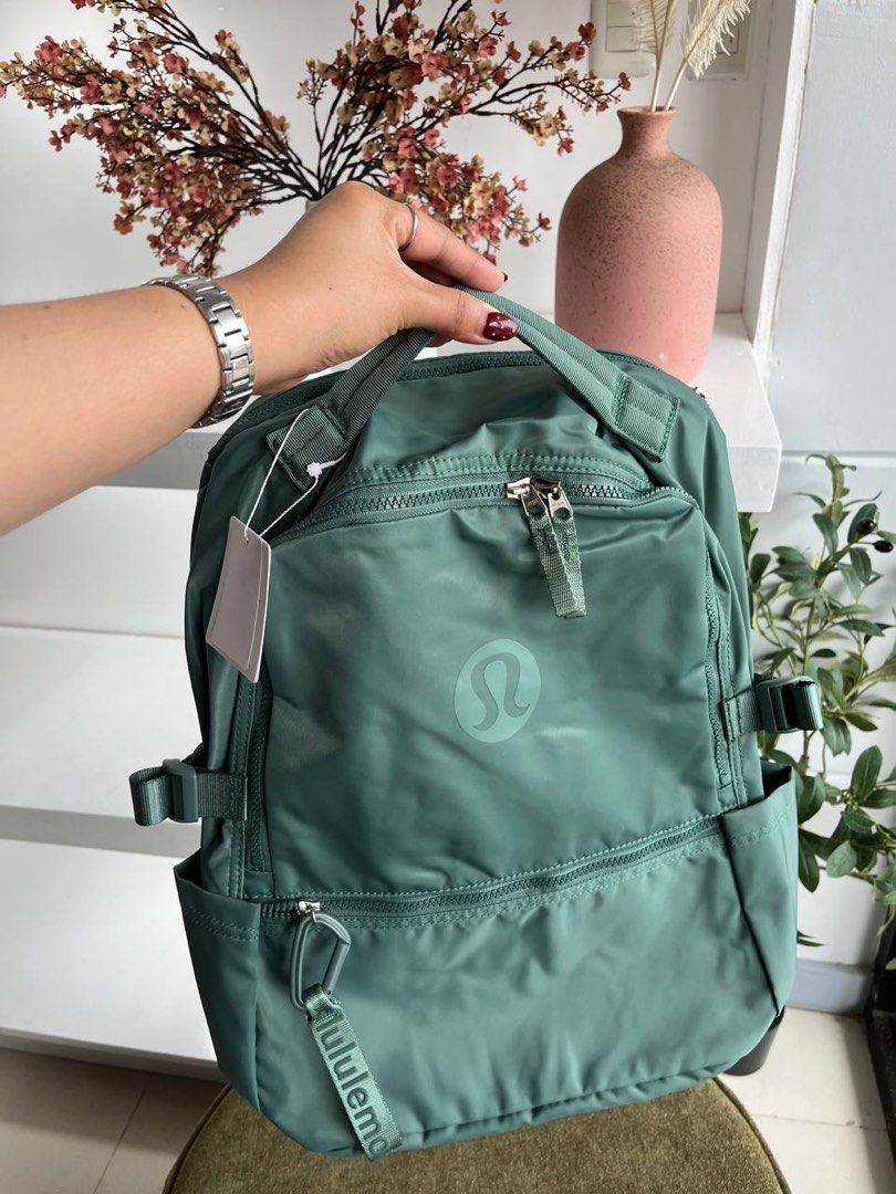 Lululemon New Crew Backpack 22L (Category: Backpacks) located in Binan City. Submitted by pinkykeenshop (Listing ID 1463737121, Image 1). Description: .