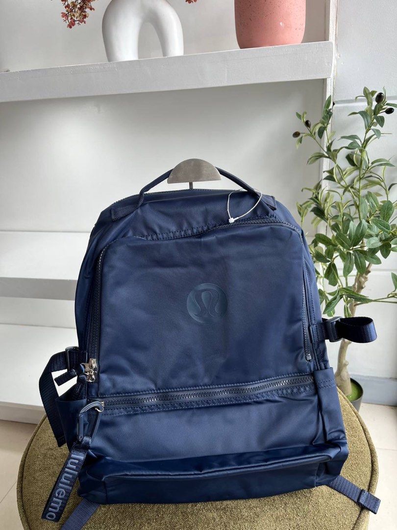 Lululemon New Crew Backpack 22L (Category: Backpacks) located in Binan City. Submitted by pinkykeenshop (Listing ID 1463737142, Image 2). Description: .
