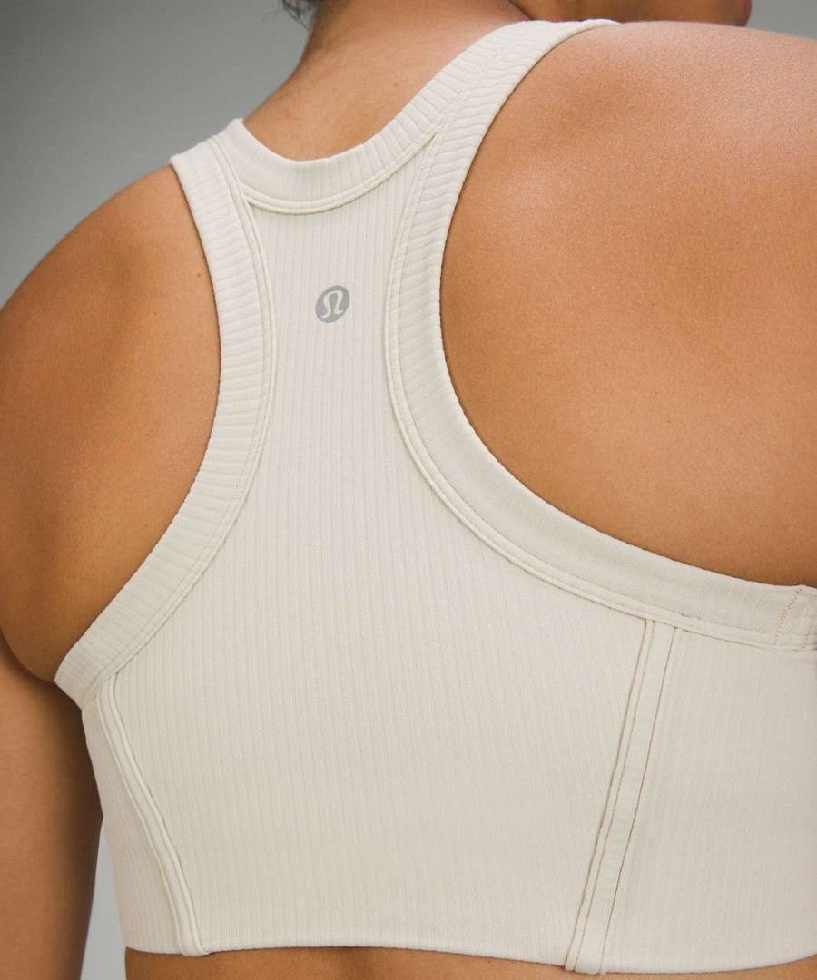 Lululemon Ribbed Nulu high neck (Category: Activewear) located in Taguig. Submitted by Sportywear (Listing ID 1463630624, Image 2). Description: missing dot size padded Auth/enti/city not Gua/ran/teed.