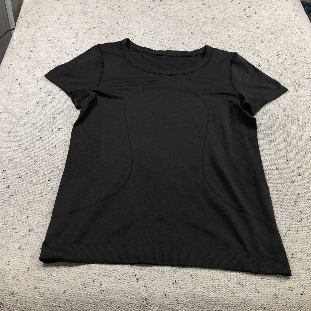Lululemon Swiftly Tech Short Sleeve Black Size 6 (Category: Shirts) located in Santa Rosa. Submitted by sergids (Listing ID 1463688992, Image 2). Description: Lululemon Swiftly Tech Short Sleeve Black Size 6 Great condition. Check fitting tops to ensure this fits you. Dimensions below are exact measurements, see pics as well for comparison. 9/10 Condition and Colorway Dimensions: Check pic slide for actual size and dimensions. J&T or Lalamove onl