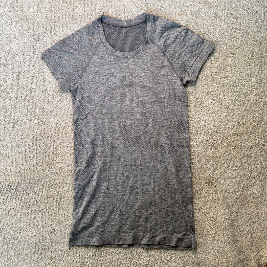 Lululemon Swiftly Tech short-sleeve Dot 4 (Category: Activewear) located in Vigan. Submitted by chiyannav (Listing ID 1463660081, Image 2). Description: .