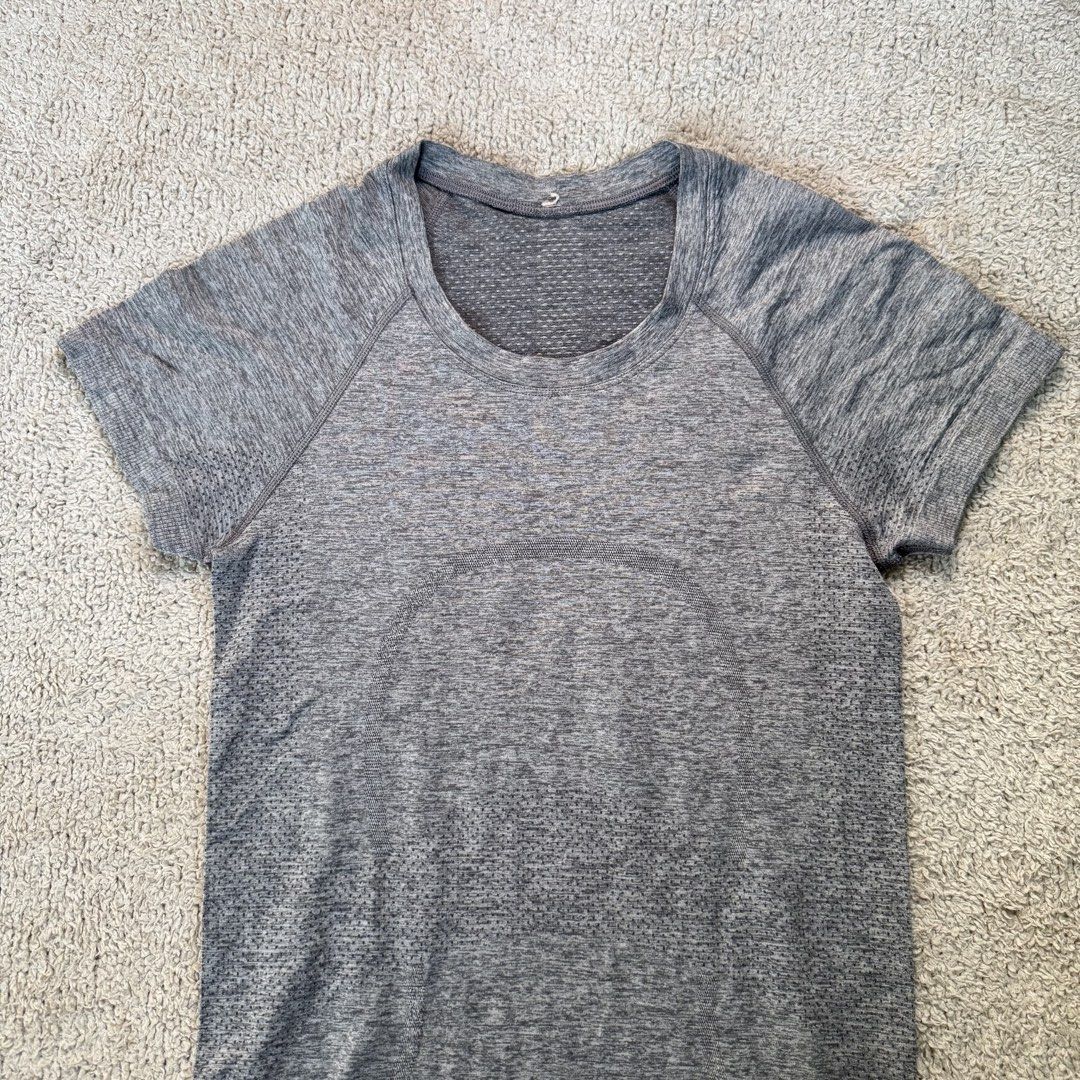 Lululemon Swiftly Tech short-sleeve Dot 4 (Category: Activewear) located in Vigan. Submitted by chiyannav (Listing ID 1463660081, Image 3). Description: .