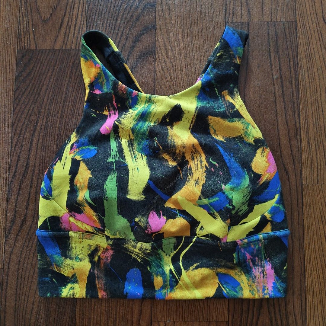 Lululemon Wunder Train Longline Bra (Category: Activewear) located in Taguig. Submitted by Sportywear (Listing ID 1463609234, Image 3). Description: dot 4 padded no flaws.