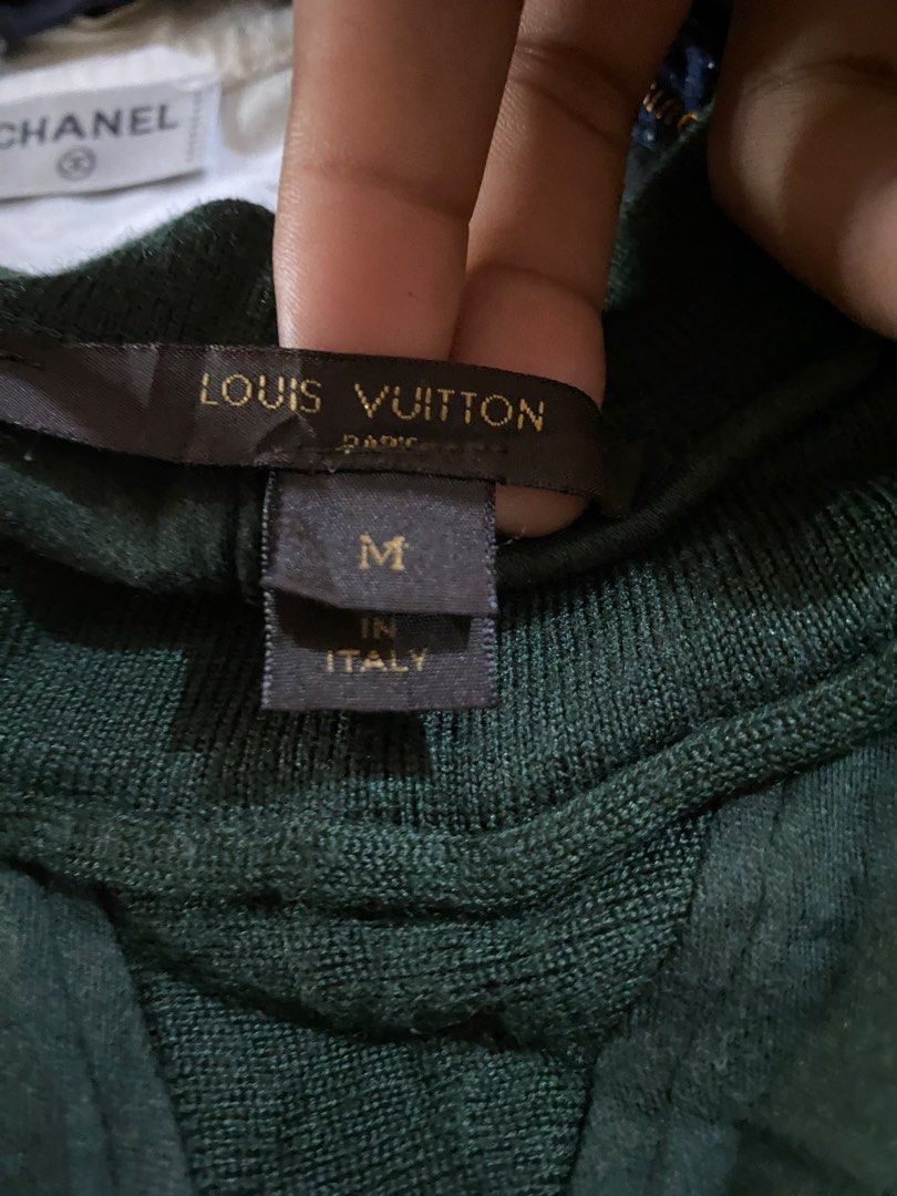 LV Authentic (Category: Activewear) located in Lipa City. Submitted by local-drip-source (Listing ID 1463603617, Image 2). Description: .