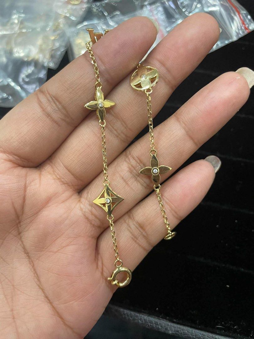 Lv bracelet (Category: Body Jewelry) located in Manila. Submitted by mightystone_77b719 (Listing ID 1463669747, Image 1). Description: .