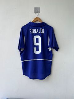 (Category: ) located in . Submitted by sundayfootballshirts (Listing ID 1463632303, Image 1). Description: .