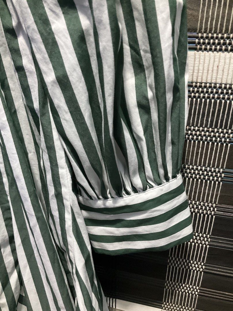 Maje (Category: Dresses) located in Manila. Submitted by zionpreloved (Listing ID 1463700906, Image 3). Description: .