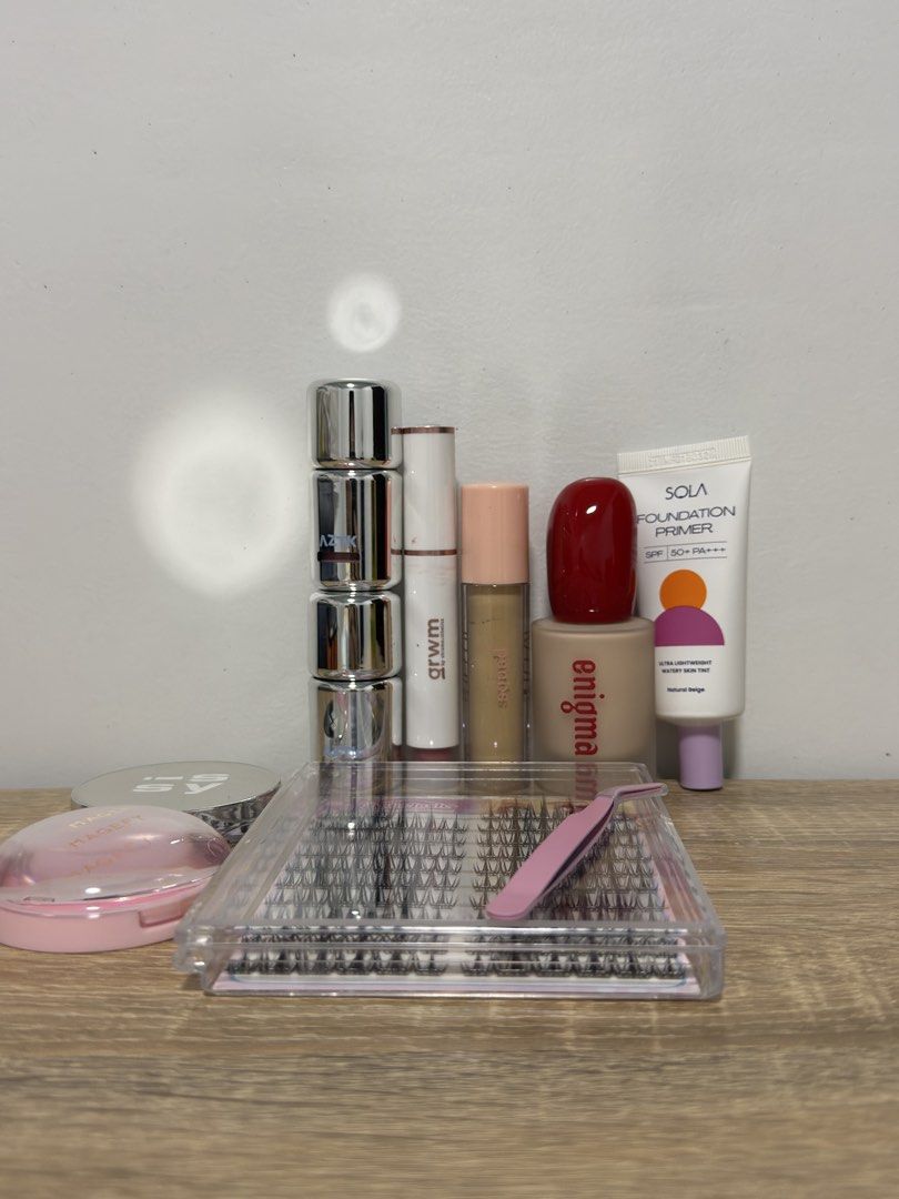 Makeup + Lash Essentials Bundle (Category: Makeup) located in Batangas. Submitted by aevumi (Listing ID 1463726311, Image 1). Description: 💄 Makeup & Beauty Declutter Bundle - Take All Selling these as ONE BUNDLE ONLY. I’m decluttering my collection and letting go of products that didn’t work for me or that I no longer use. Included: 💄Enigma Foundation — Used a few times. The shade is too pale for me, so I stopped using it. 💄SOLA Foundation Pr