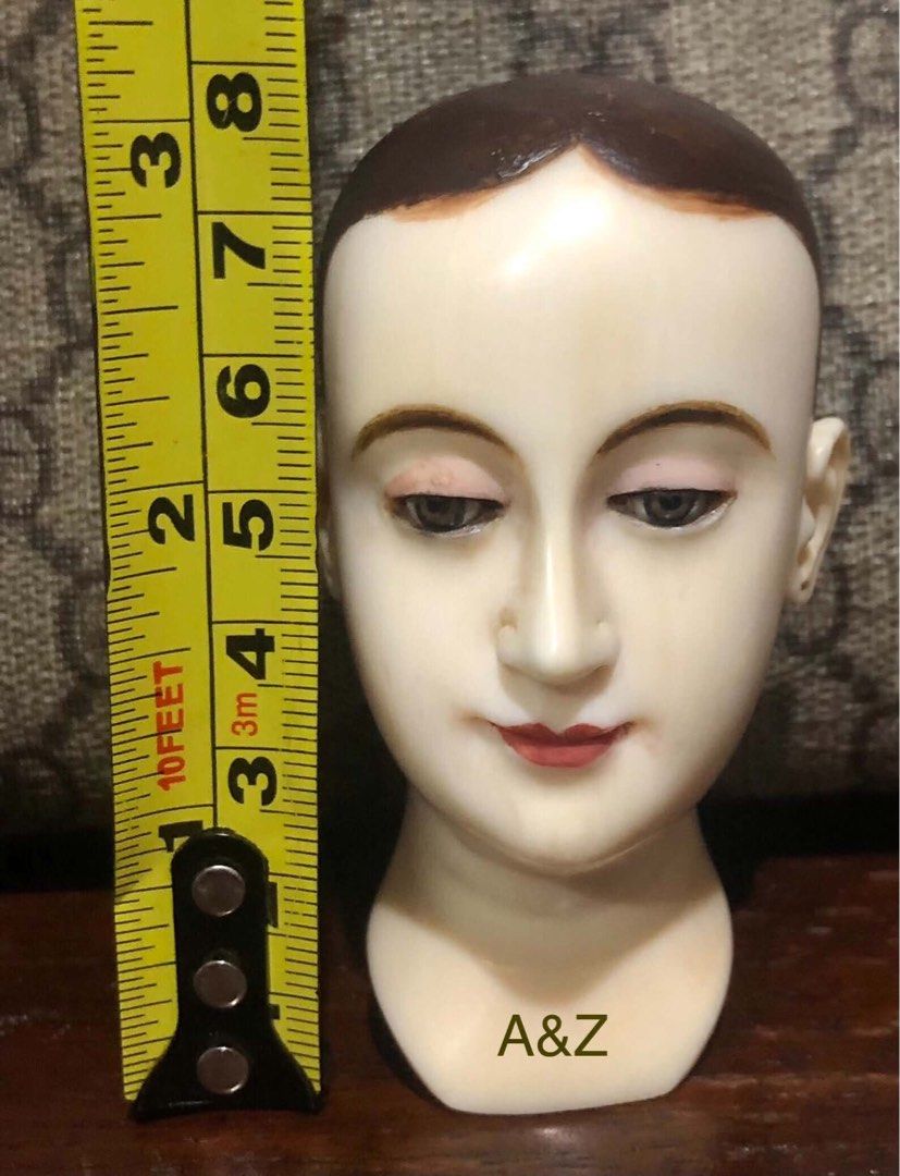 Mama Mary Ivory (Category: Religious Items) located in Manila. Submitted by iaaaaamtc (Listing ID 1463679249, Image 2). Description: For 18inches tall.
