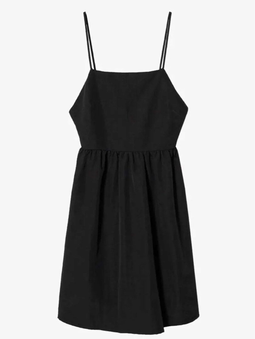 Mango Dress (Category: Dresses) located in Quezon City. Submitted by thriftypat (Listing ID 1463696636, Image 3). Description: - Same dress as Bella Racelis -Cute black mini dress - Spaghetti straps - Square neckline - Elasticated waist - Flowy skirt - Lightweight fabric - Perfect for casual outings or dressing up - Easy to style with sandals or heels.