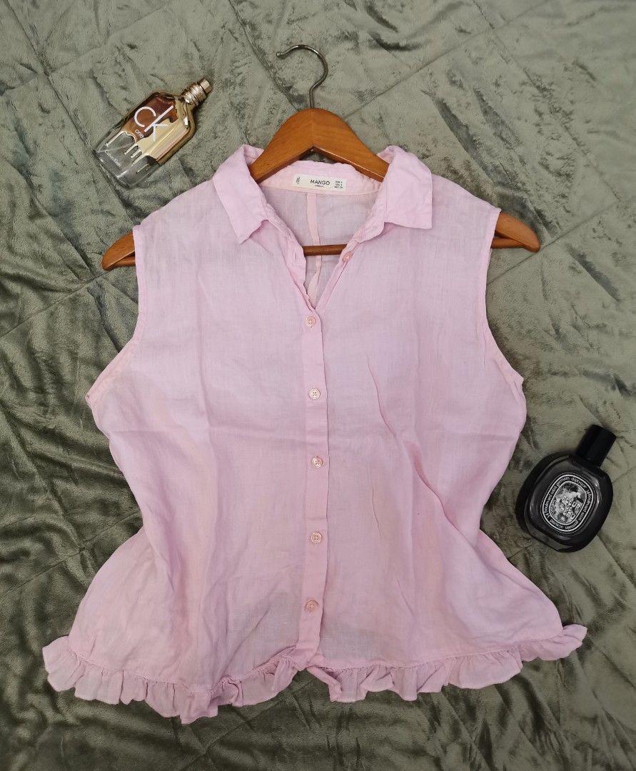 Mango top (Category: Sleeveless) located in Quezon City. Submitted by closetnikikay (Listing ID 1463690245, Image 1). Description: .