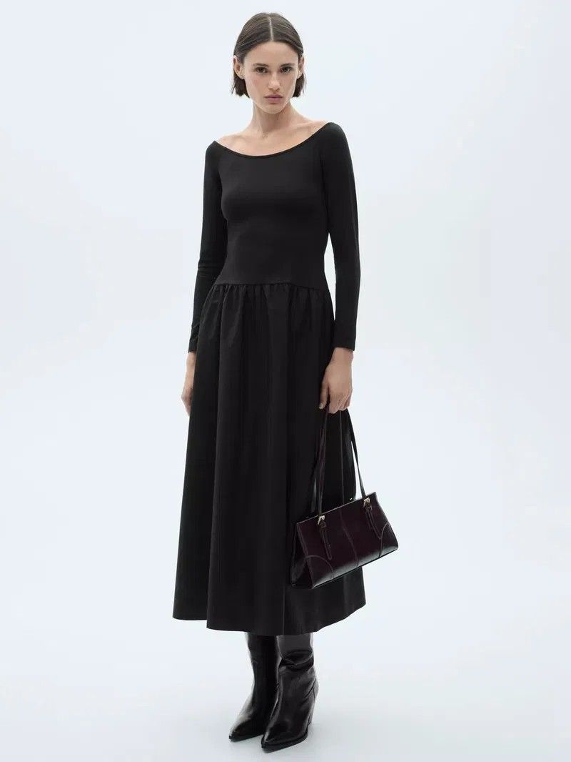 Mango Valvina Black Dress (Category: Dresses) located in Pagudpud. Submitted by altheacee063978 (Listing ID 1463678943, Image 1). Description: .