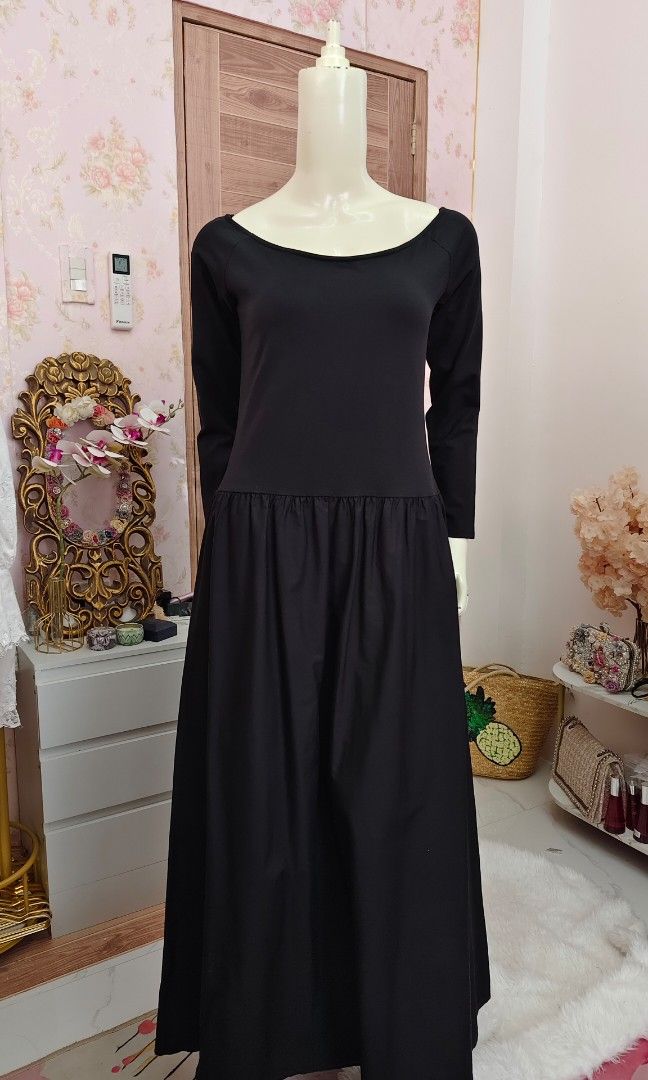 Mango Valvina Black Dress (Category: Dresses) located in Pagudpud. Submitted by altheacee063978 (Listing ID 1463678943, Image 3). Description: .