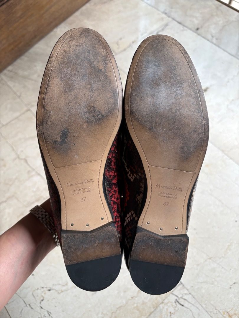 Massimo Dutti Loafers (Category: Loafers) located in Quezon City. Submitted by icecreammonster (Listing ID 1463656518, Image 2). Description: Massimo Dutti Animal print loafers Size 7.
