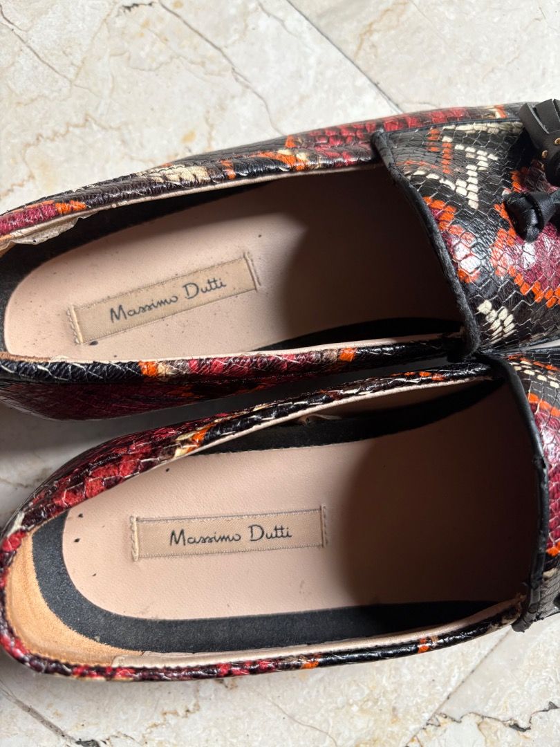 Massimo Dutti Loafers (Category: Loafers) located in Quezon City. Submitted by icecreammonster (Listing ID 1463656518, Image 3). Description: Massimo Dutti Animal print loafers Size 7.