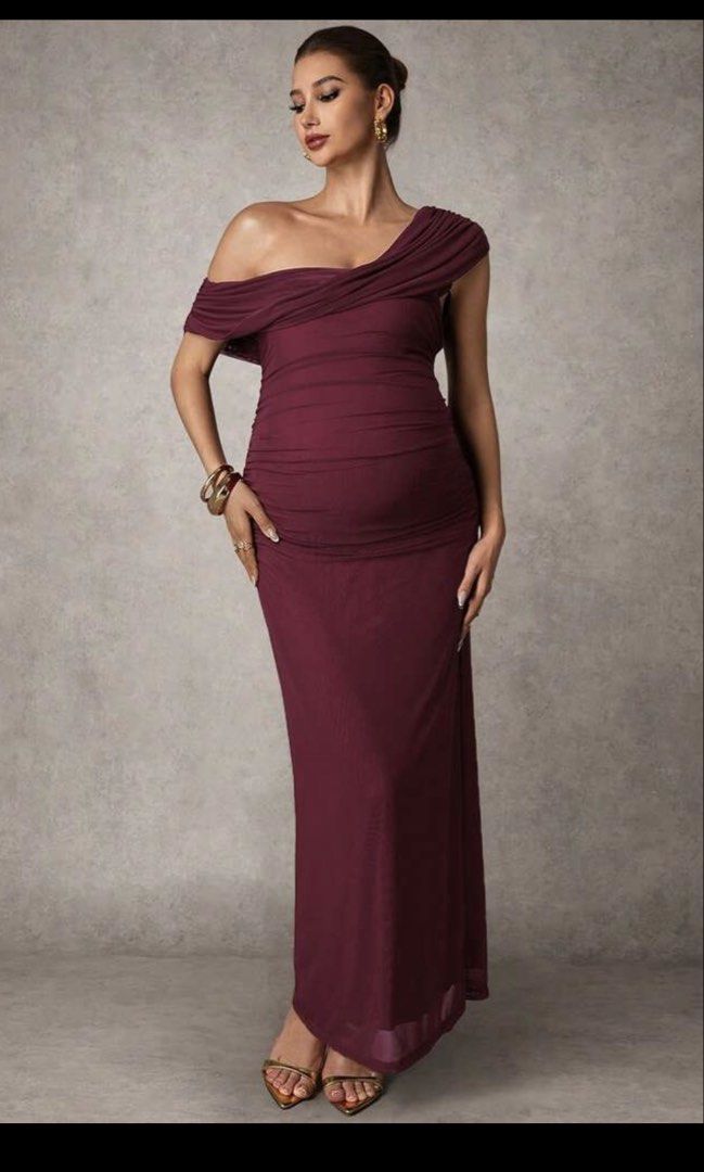 Maternity Formal Long Dress (Category: Evening dresses & gowns) located in Santa Rosa. Submitted by shopjimstuff (Listing ID 1463615403, Image 3). Description: Fits S frames Material is stretchable Originally an XS frame pre pregnancy and size S is ideal with my bump Message for actual when worn photos! .
