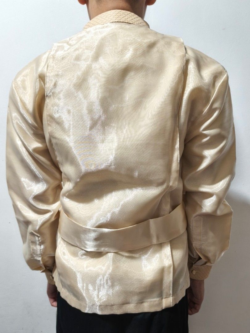 Medium Barong (4 rent) (Category: Formal Shirts) located in Manila. Submitted by angelotadeo15 (Listing ID 1463683156, Image 2). Description: MODERN CROPPED BARONG (FOR RENT ONLY) 📍Location: North Caloocan, Camarin ✅ Ready to wear ✅ Perfect for graduation, oath-taking, formal events, etc. • Security deposit: ₱500 (deposit will be returned once the barong is returned in good quality; any noticeable marks, damages, or stains may result in a partia