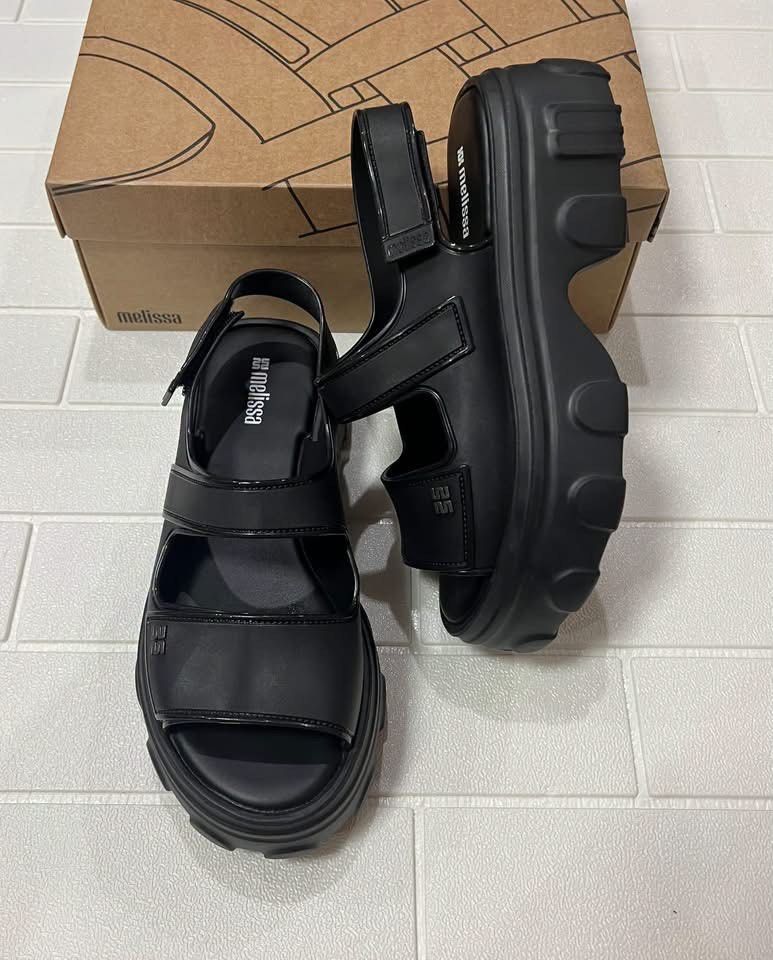 Melissa Ella Move Platform US7,8,9 BRANDNEW (Category: Wedges) located in Taguig. Submitted by melissacollection.ph (Listing ID 1463741725, Image 3). Description: .
