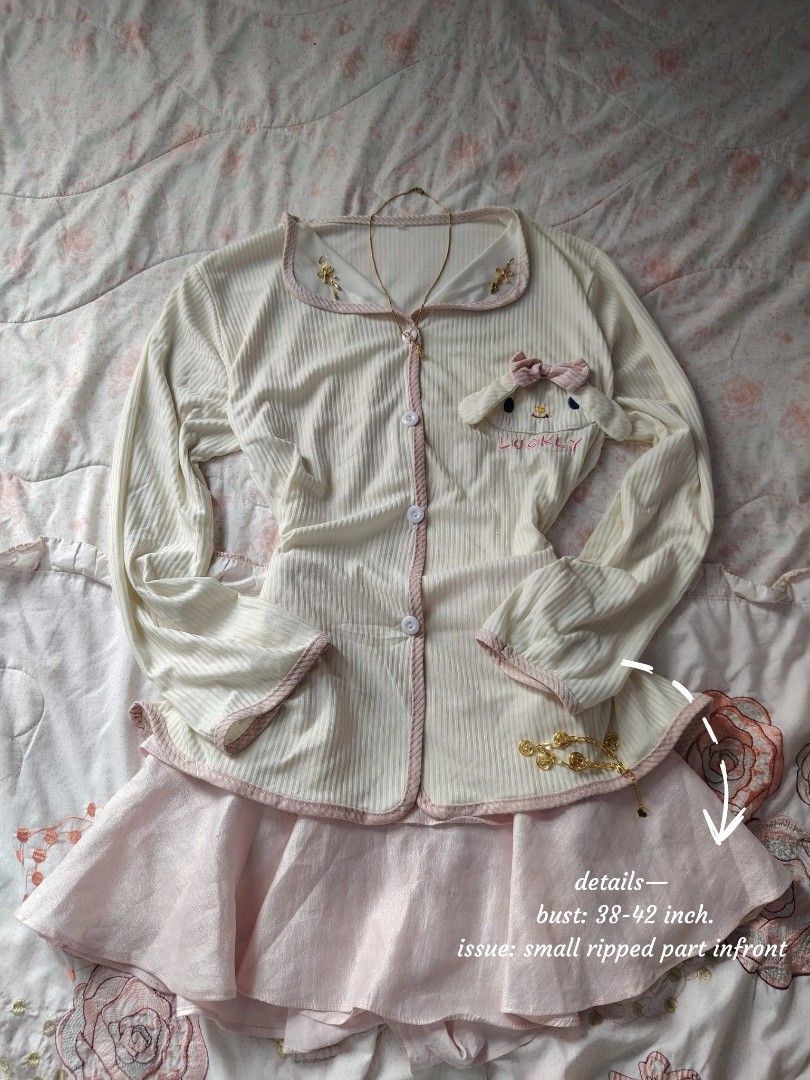 melody cutesy long sleeve 🌷 (Category: Others Tops) located in Hermosa. Submitted by lcvelycath (Listing ID 1463616339, Image 2). Description: size: m-xl mine: ₱139 (each) bid: ₱+10 lock: ₱339 (shipped) EOB: monday—september 28 (the seller is on vacation 😘) °. thrifted, pre-loved, or brand new but ready to wear (some aren't bcs i don't have the time to wash them, very sorryy :<) colors may vary due to lightning & quality 𐙚 °. check details bef