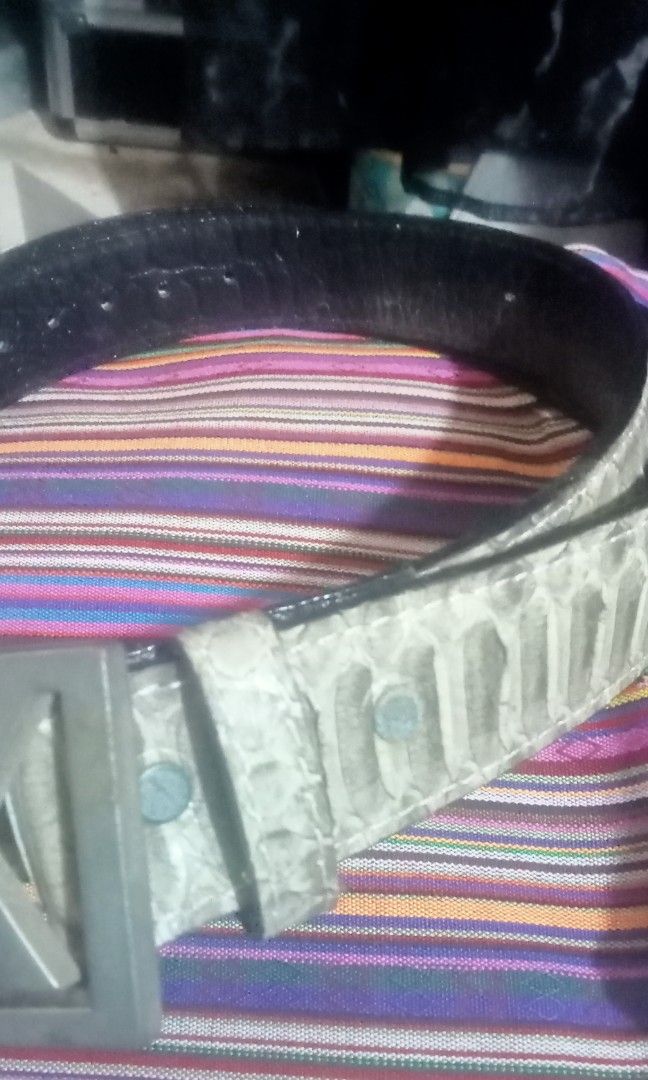 Men's leather belt (Category: Belts) located in Paranaque City. Submitted by dimaguilaa94969 (Listing ID 1463588489, Image 2). Description: pm if int 36-40.