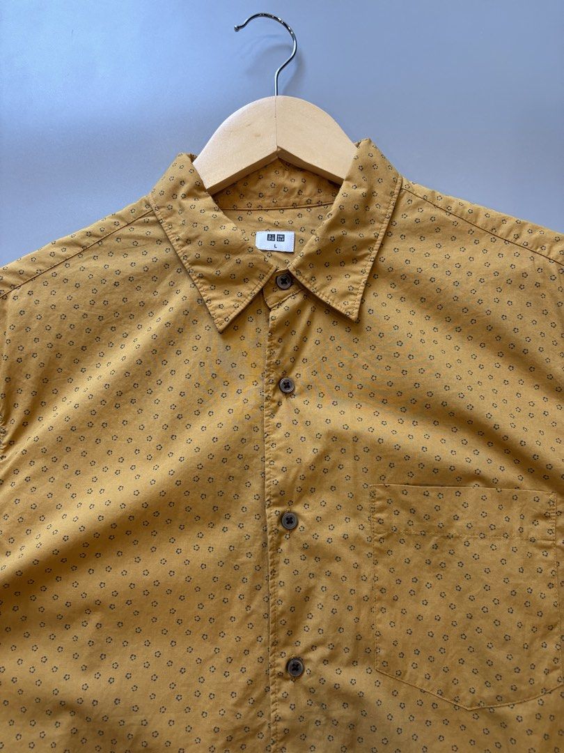Men’s Uniqlo Button Down short sleeve (Category: Announcements) located in Cebu City. Submitted by clylejavan060400 (Listing ID 1463607066, Image 3). Description: Men’s Uniqlo Button Down Short Sleeve ▪️Size Large ▪️Width 21 ▪️Length 28-29 ▪️Like new ▪️No issue.