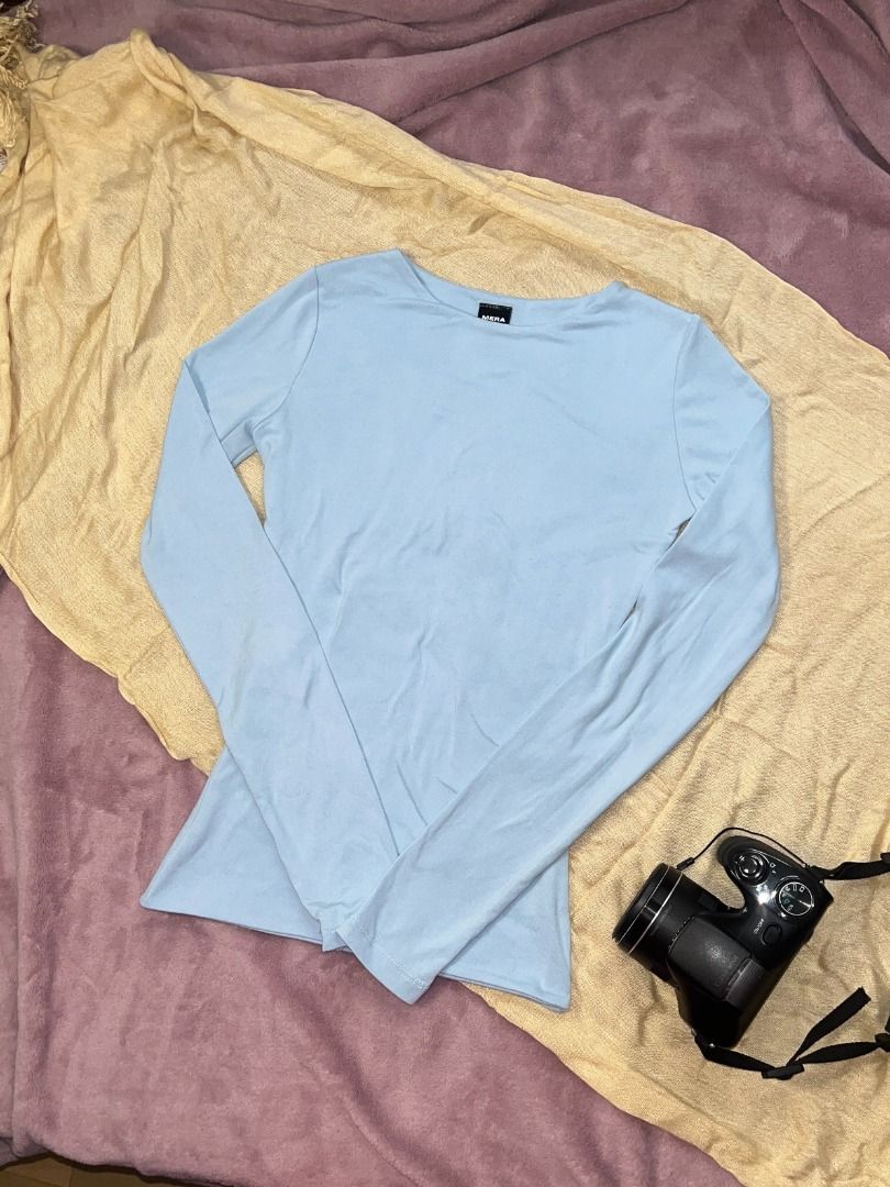 Mera Powder Blue Longsleeves Top (Category: Longsleeves) located in Angeles City. Submitted by ownit_ac (Listing ID 1463698462, Image 2). Description: SALE POWDER BLUE MERA TOP Bought it doesn't fit me huhu Color may vary due to lighting Size small on tag but preferable to fit XS.