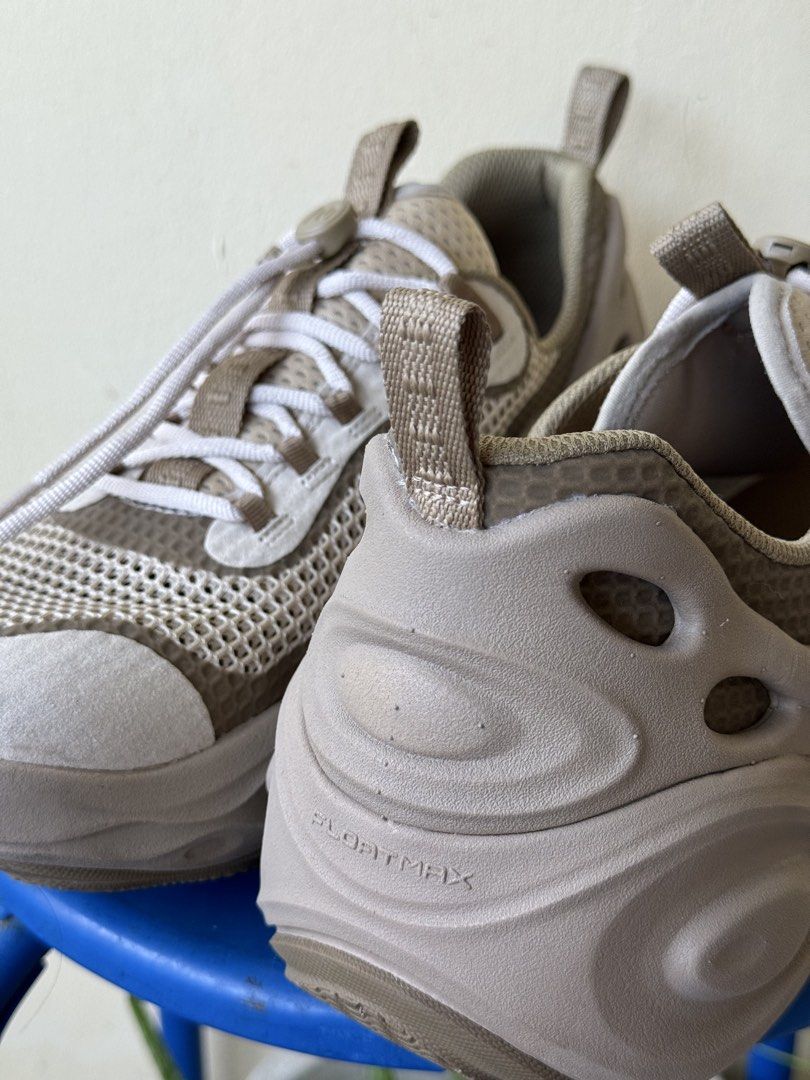 Merrell Floatmax Sneakers (Category: Sneakers) located in Manila. Submitted by furugi24 (Listing ID 1463588230, Image 2). Description: MERRELL Hydro Next Gen Hiker (triple khaki) With box, can pass as brand new Selling price: 2499 Mall Retail price is 5395 Size: 10US.