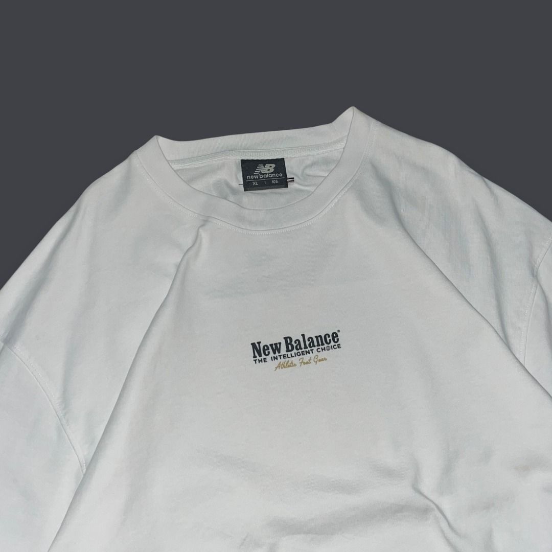NEW BALANCE WHITE LONG SLEEVE (Category: Coats, Jackets and Outerwear) located in Quezon. Submitted by ejay.thrift.clothes (Listing ID 1463649363, Image 2). Description: 280 FREE SHIPPING XL 23.5 X 29 NO ISSUE COLOR RATE: 10/10 AS NEW CONDITION FRESHLY WASHED READY TO WEAR #459.