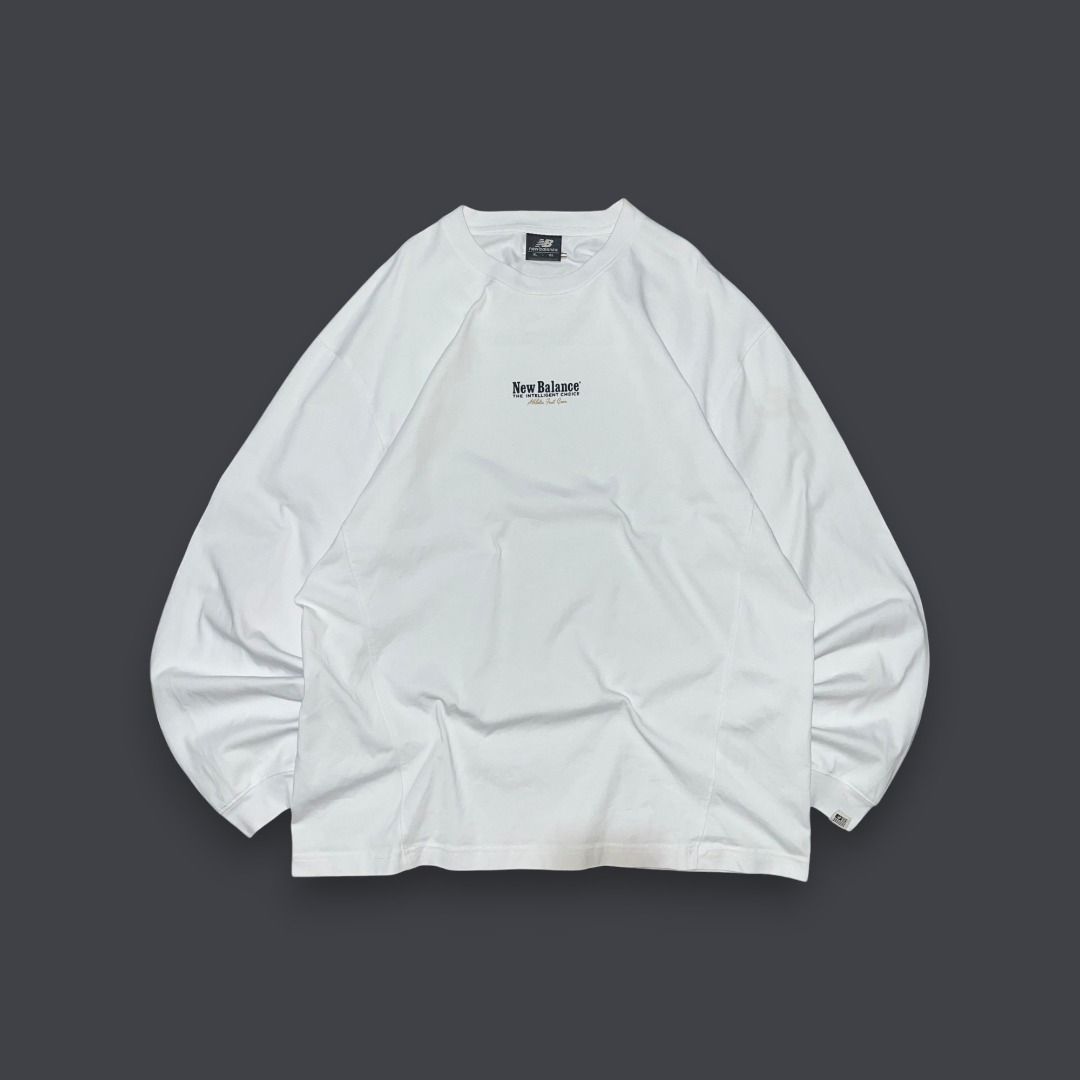 NEW BALANCE WHITE LONG SLEEVE (Category: Coats, Jackets and Outerwear) located in Quezon. Submitted by ejay.thrift.clothes (Listing ID 1463649363, Image 1). Description: 280 FREE SHIPPING XL 23.5 X 29 NO ISSUE COLOR RATE: 10/10 AS NEW CONDITION FRESHLY WASHED READY TO WEAR #459.