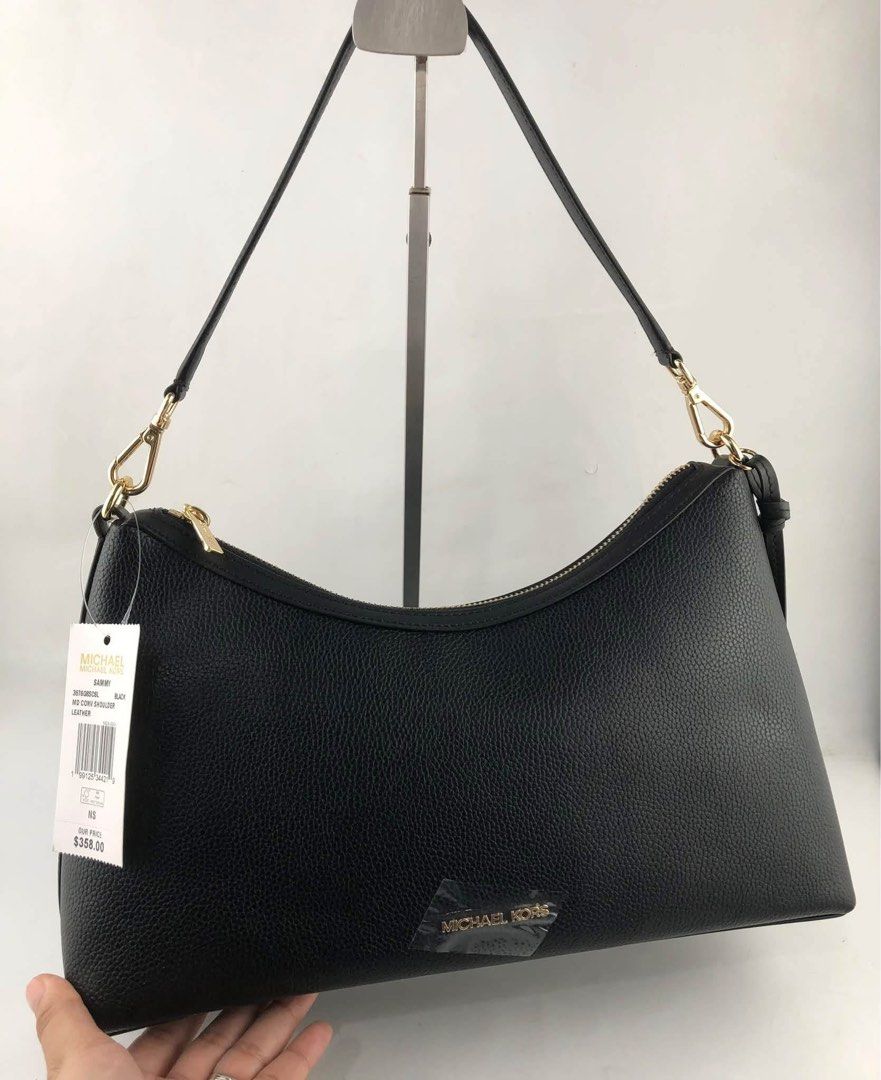 Michael Kors Sammy Medium Convertible Shoulder Bag (Category: Shoulder Bags) located in Binan City. Submitted by pinkykeenshop (Listing ID 1463690122, Image 1). Description: .