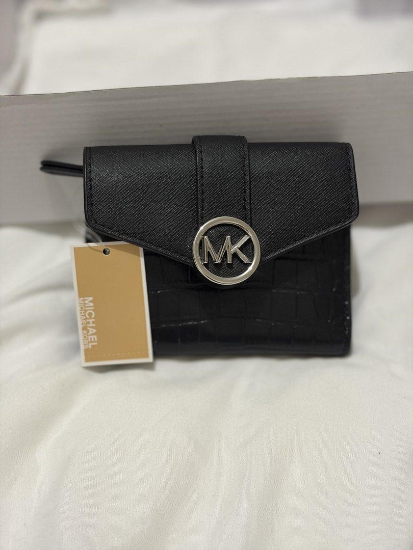 Michael Kors Wallet (Category: Wallets & Card holders) located in Pasig City. Submitted by bagatticph (Listing ID 1463737513, Image 2). Description: Brandnew wallet Complete Crocodile Super beautiful!🌸.