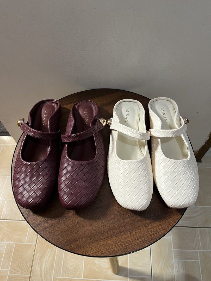 Mikana slides Slippers (Category: Slippers and slides) located in Caloocan City. Submitted by honeyfinds04 (Listing ID 1463622453, Image 1). Description: 500 each Burgundy and White Mules slipper Slides slipper Mikana Slipper Size: 39/40.