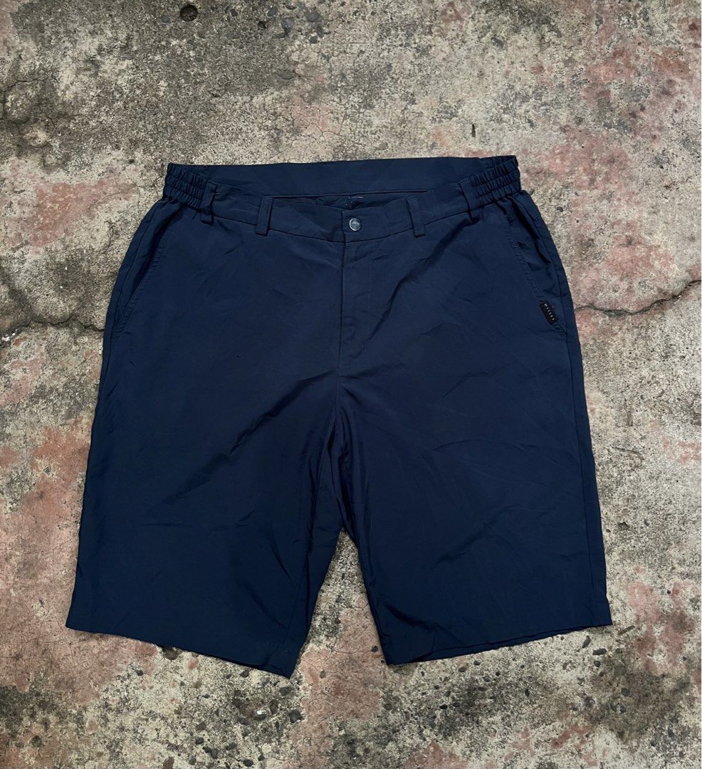 Millet outdoor Woven Shorts (Category: Coats, Jackets and Outerwear) located in Dapitan. Submitted by gelbread (Listing ID 1463662172, Image 1). Description: .