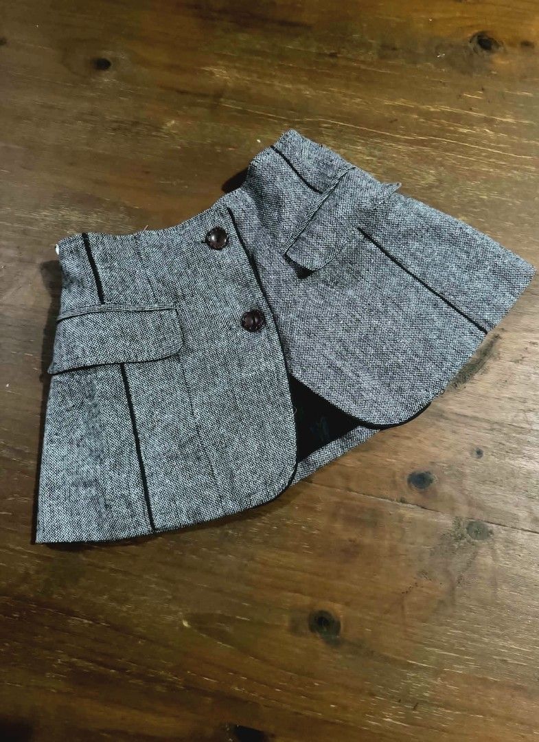 Mini Skirt (Category: Skirts) located in Manila. Submitted by oki.ukay (Listing ID 1463718303, Image 1). Description: -fit sizes 25-30 waist.