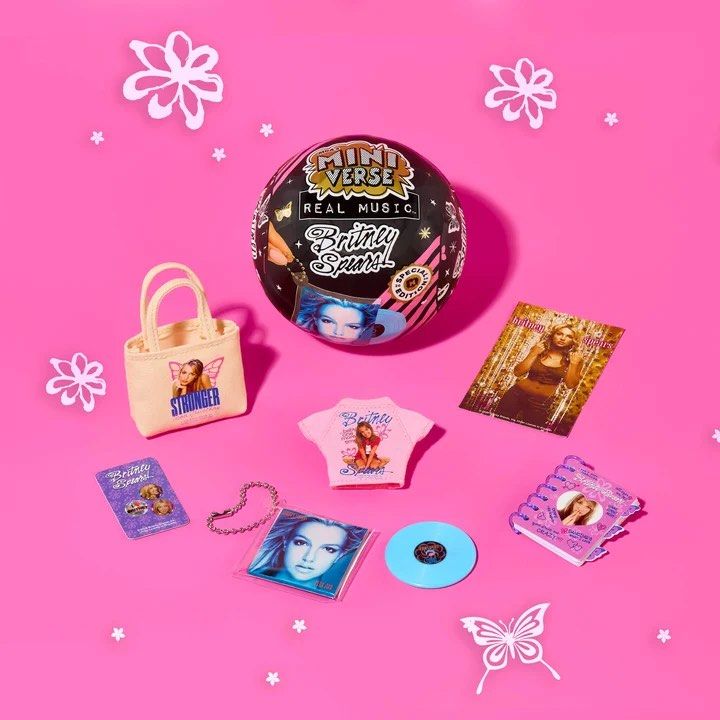 Miniverse Real Music Britney Spears Special Edition (Category: Designer & Blind Box Toys) located in Pasig City. Submitted by yabaifinds (Listing ID 1463658762, Image 2). Description: On hand!.
