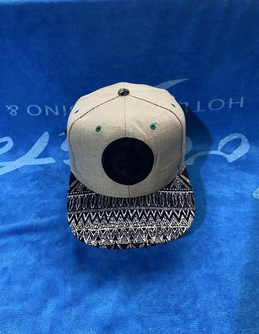 Mitchel & Ness Dallas Star cap (Category: Caps & Hats) located in Cebu City. Submitted by jerianix (Listing ID 1463591617, Image 1). Description: Mitchel & Ness Dallas Star cap Free size Good condition No issues .