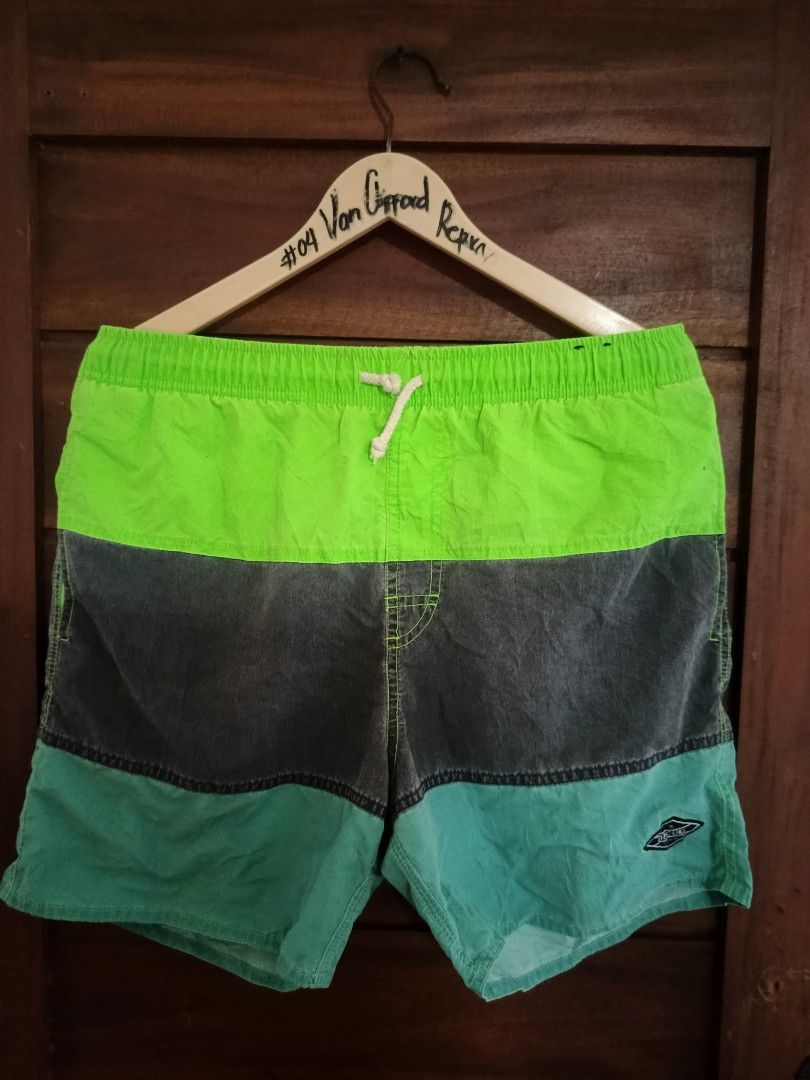 Mix short (Category: Shorts) located in Santa Cruz. Submitted by repradovanclifford455 (Listing ID 1463636368, Image 2). Description: for sale oneill size large excellent 450 rip curl size small 350 tommy swim short size medium excellent 480 nike running size medium to large excellent 450 billabong short size large excellent 480.