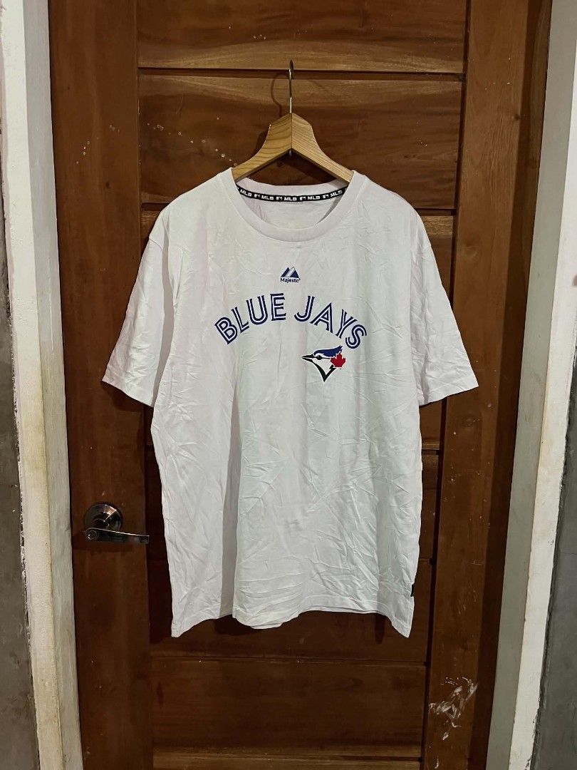 MLB BLUE JAYS (Category: Activewear) located in Tagum. Submitted by danelle_closet1106 (Listing ID 1463649351, Image 1). Description: EXCELLENT SIZE:XL ISSUE:CUT NECK TAG ONLY NEED WASH ONLY.