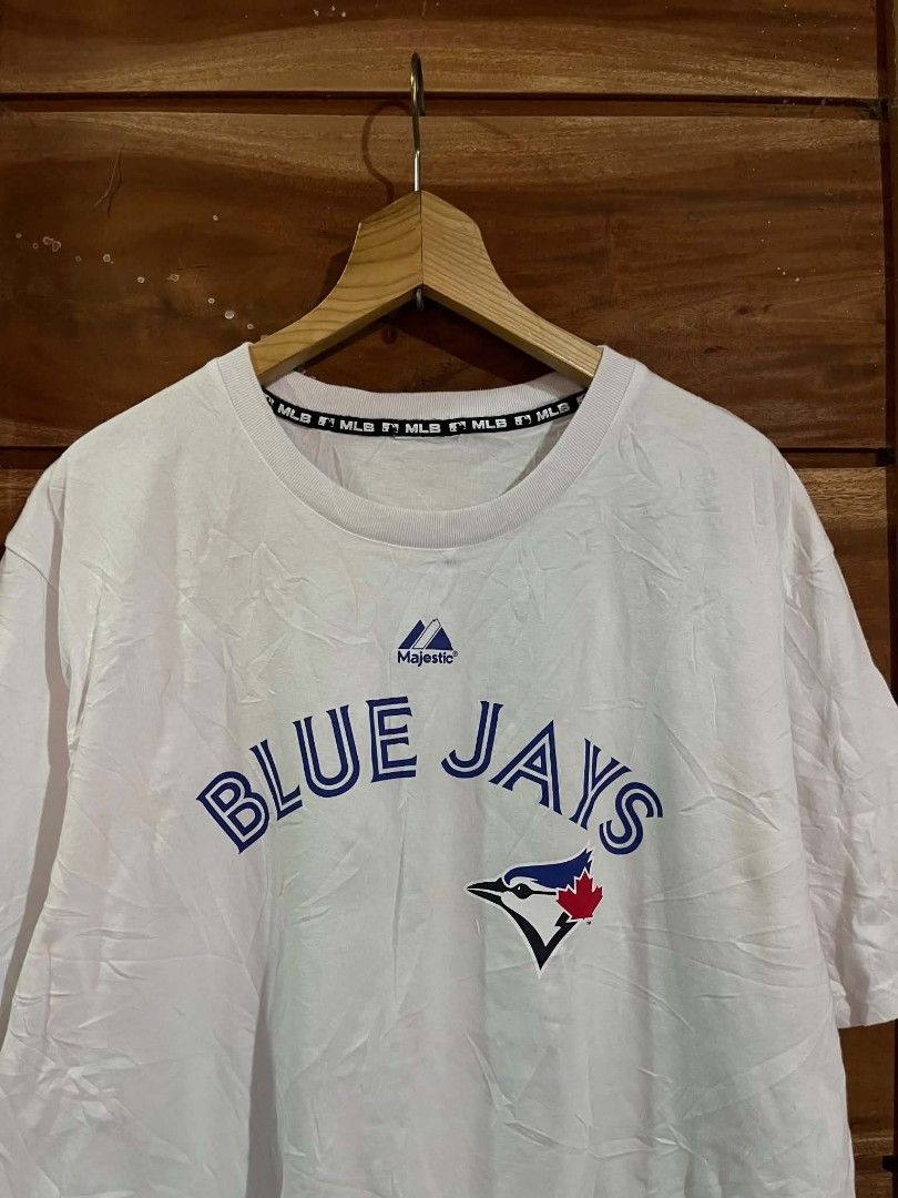 MLB BLUE JAYS (Category: Activewear) located in Tagum. Submitted by danelle_closet1106 (Listing ID 1463649351, Image 3). Description: EXCELLENT SIZE:XL ISSUE:CUT NECK TAG ONLY NEED WASH ONLY.