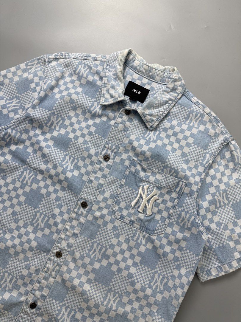 Mlb denim button down (Category: Formal Shirts) located in Pila. Submitted by villanueva80826 (Listing ID 1463694768, Image 3). Description: Mlb polo denim button down Size:large •Width:24.5 •Length:29-30 •Condition: 9.5/10 •Color rate:9.5/10 Mine:880 +Shipping fee Issue:dirt on neck not noticeable if when worn Still in good condition Still wearable .