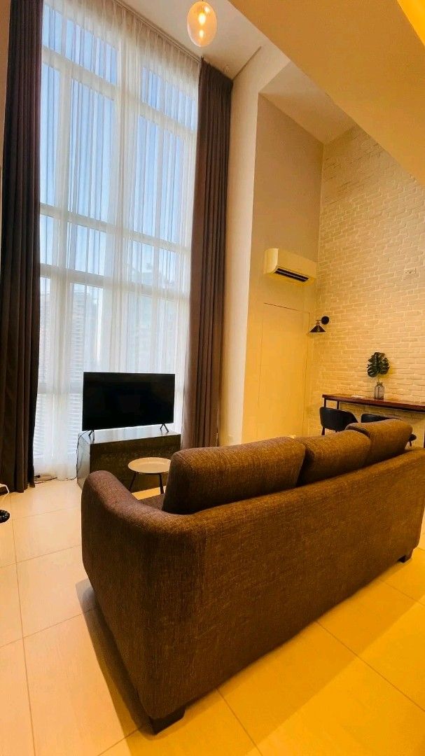 Modern 1-Bedroom Apartment with Stylish Interior (Category: Apartments & Condos) located in Manila. Submitted by salve.bongon (Listing ID 1463714472, Image 2). Description: Twin Oaks Place FOR SALE ! West Tower Spacious 1br loft with a modern industrial comfy vibe. 58sqm. 1br and 2t&b. Floor to ceiling window. Top penthouse 44th floor. Fully furnished. Currently with a tenant till april 2027 Buyer can continue tenant’s lease and earn rental incom