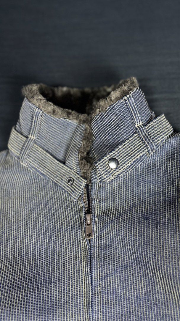 Mori Collection Striped Fur Lined Jacket Size 42 (Category: Coats, Jackets and Outerwear) located in Bacoor. Submitted by calvinmanzano13 (Listing ID 1463626185, Image 2). Description: - L = 23” | W = 18.5” - Cozy fur lining on collar and cuffs - Zip-up front with snap button collar detail - Two front zip pockets - Size 42 - Ideal for cooler weather Notes: ☑️ Hand washed ☑️ Polished ☑️ Steam ironed.
