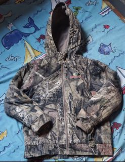 (Category: ) located in . Submitted by ilocano.thrift (Listing ID 1463668761, Image 1). Description: .