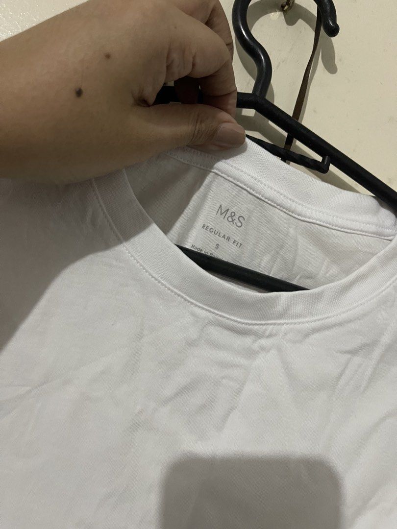 M&S White Regular Fit T-Shirt Size S (Category: Shirts) located in Manila. Submitted by nhatzgold (Listing ID 1463687944, Image 2). Description: - Brand: M&S - Color: White - Fit: Regular - Size: S - Style: Classic, essential for everyday wear - Versatile: Easily pairs with any outfit.