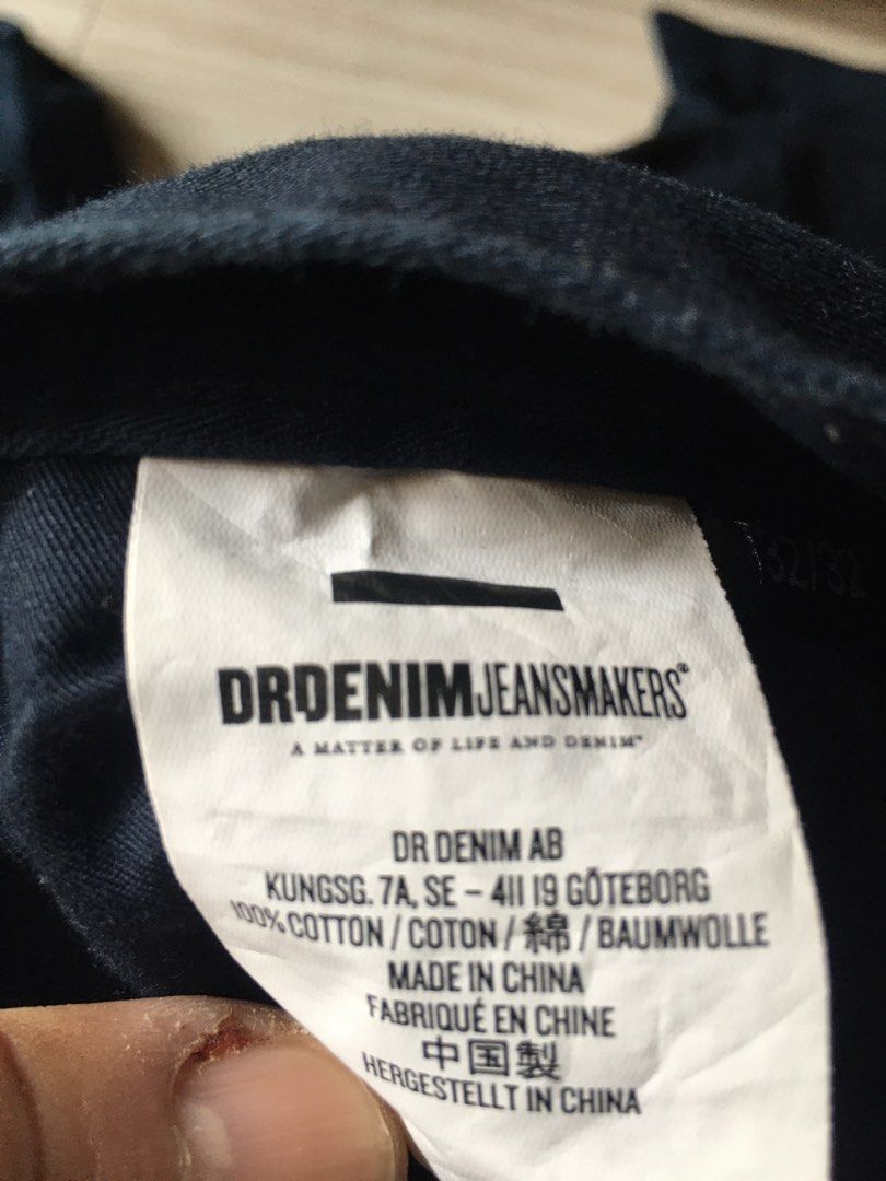 navy blue momjeans (Category: Jeans) located in Marilao. Submitted by joelheather02 (Listing ID 1463637035, Image 2). Description: .
